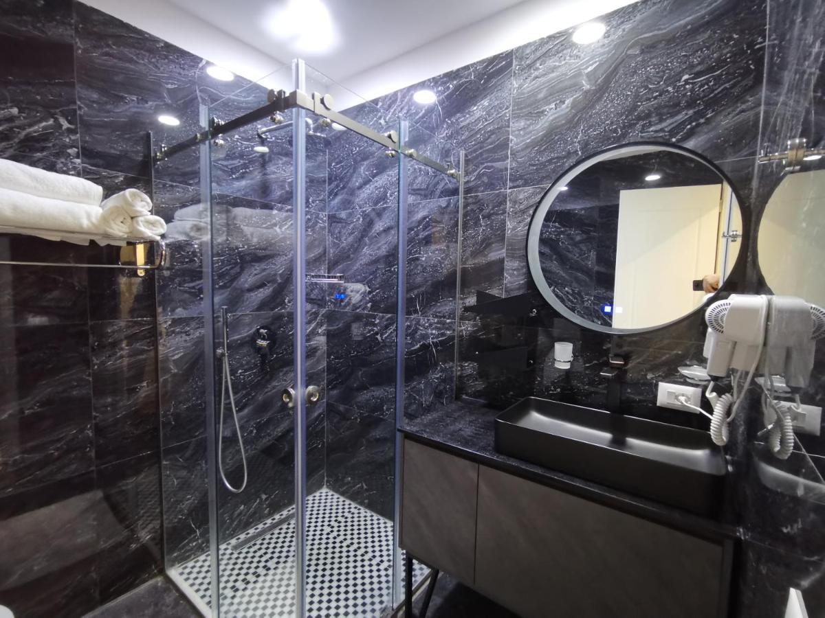 Te Aldo Hotel Kuraten エクステリア 写真