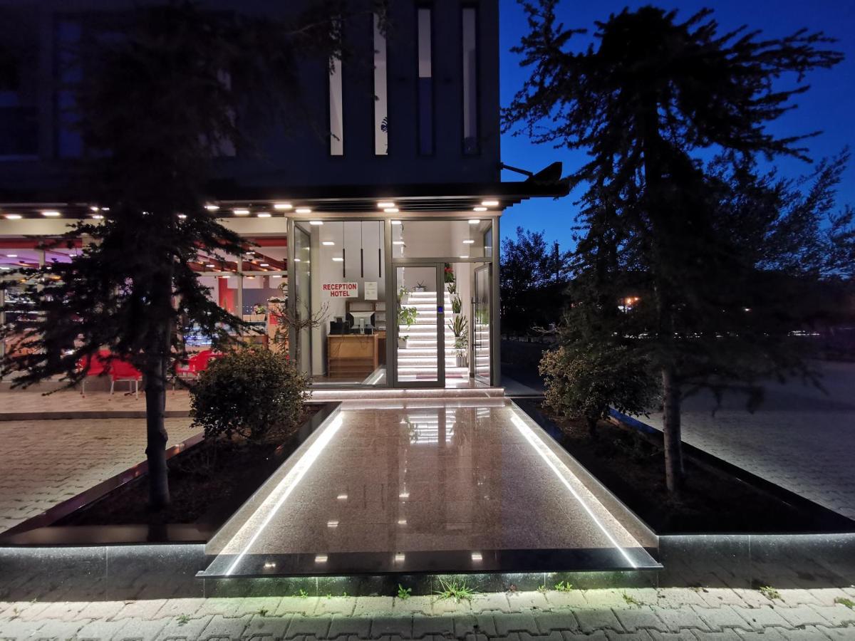 Te Aldo Hotel Kuraten エクステリア 写真